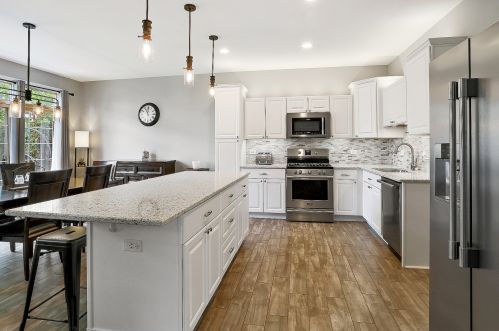 12774 Cheiftain Ct, Lemont IL  60439-7305 exterior