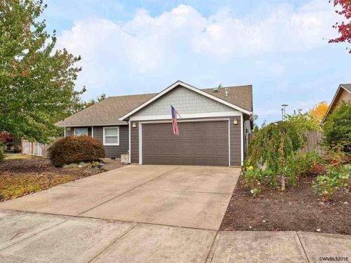 816 Cox Way, Silverton OR  97381-2285 exterior