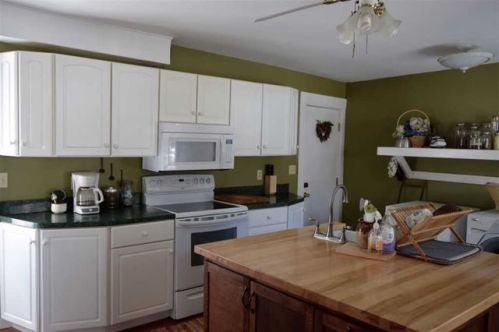 259 Main St, Marlborough, NH 03455-2205
