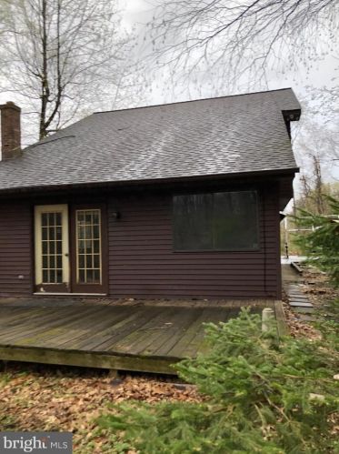 280 Rock Rd, Allentown, PA 18103-7517