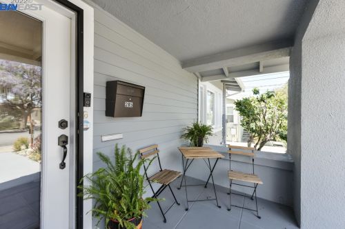 285 Stoakes Ave, San Leandro, CA 94577-1734