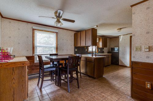 8 New Bellamy Ln, Dover, NH 03820-4659