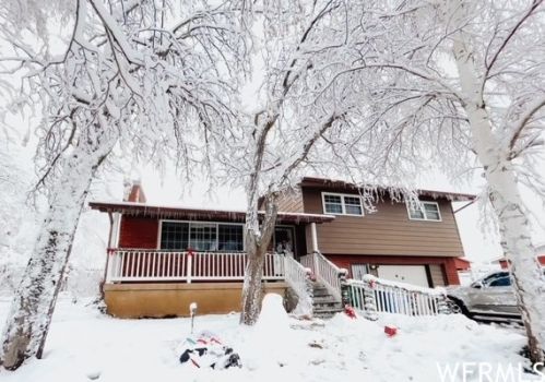 1094 Oak Dr, Perry, UT 84302-2390