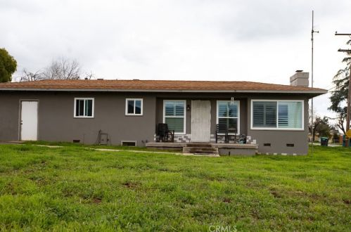 501 County Line Rd, Calimesa, CA 92320-1421