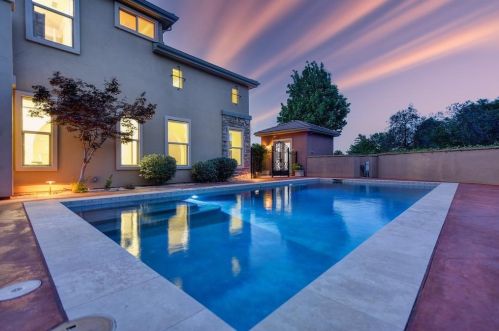 4026 Hawick Way, Folsom, CA 95762-7696