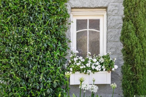 64 7th Ave, San Francisco, CA 94118-1205