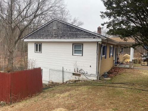 495 Lafayette Rd, North Kingstown, RI 02852-5319