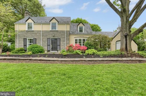 1311 Quarry Ln, Lancaster, PA 17603-2423