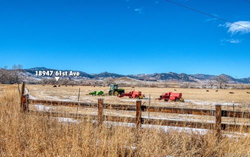 18947 61st Ave, Denver CO 80403-2103 exterior