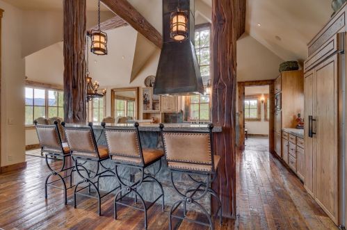 240 Laura Knight, Truckee CA  exterior