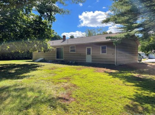 44 Davis St, Killingly, CT 06239-4109