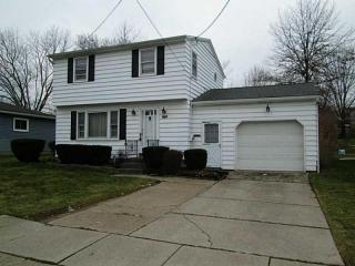 2904 Davison Ave, Erie PA  16504-1452 exterior