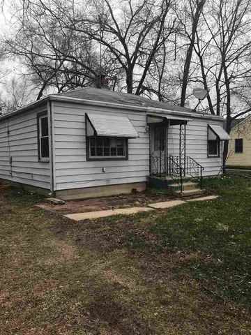 326 Shoreland Rd, Rockford, IL 61115-2836