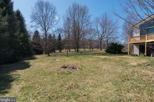 80 Quinn Lea Rd, Harpers Ferry WV 25425-5372 exterior