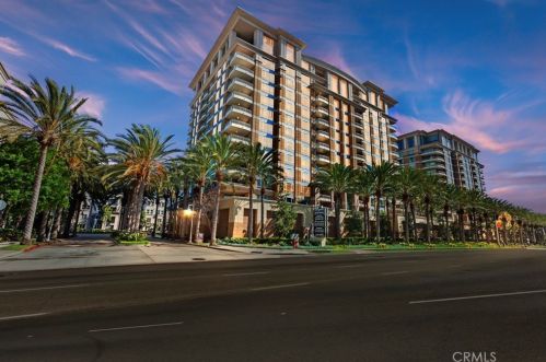 5082 Scholarship, Irvine CA  92612-5695 exterior