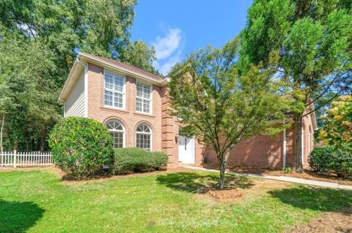185 Bayswater Dr, Suwanee, GA 30024-6703