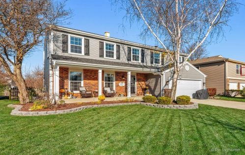 1024 Confederation Dr, Hanover Park, IL 60103-5756