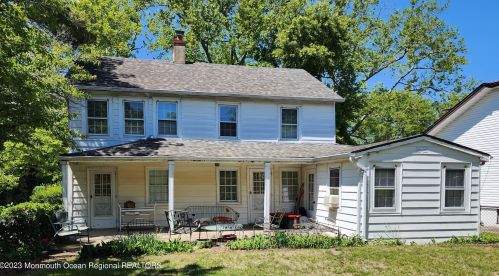 1340 Locust Dr, Tinton Falls, NJ 07712-4900