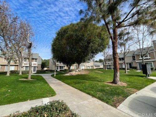 32 Elderglen, Irvine CA  92604-3362 exterior