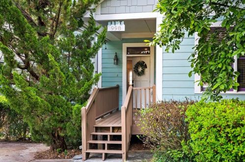 998 Grant Ter, Atlanta, GA 30315-1937