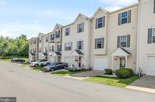 2207 Walnut Bottom Rd, York, PA 17408-9412