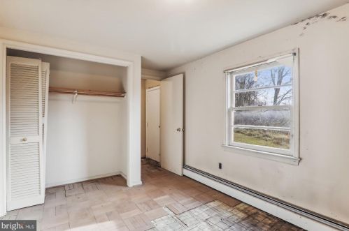 211 Ednor Rd, Silver Spring MD 20905-5134 exterior