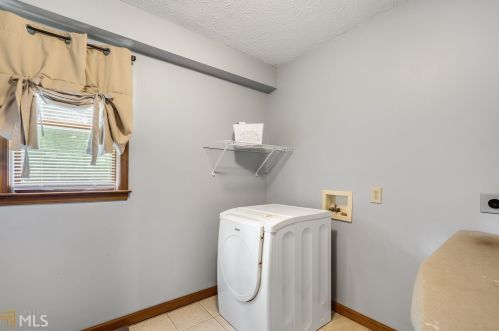 4153 Highway 155, Stockbridge GA  30281-4011 exterior