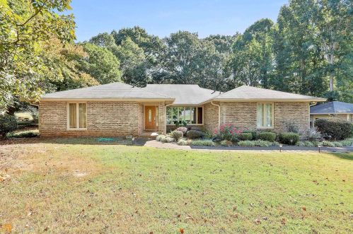 3279 Fischer Rd, Newnan, GA 30265-1531