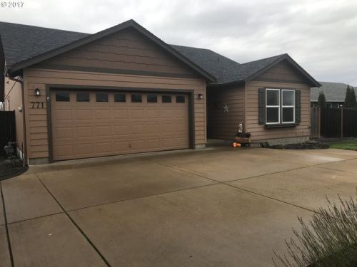 771 Erica Way, Harrisburg, OR 97446-8501