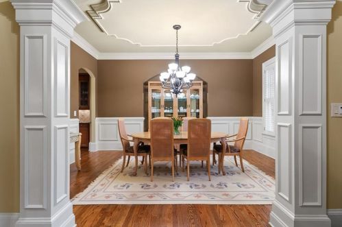 5850 Garber Dr, Atlanta GA  30328-5151 exterior