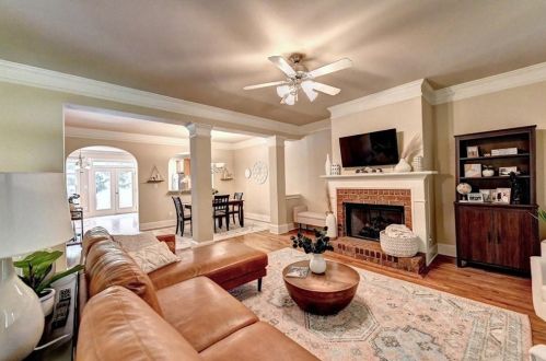831 Mountain View Ter, Marietta GA  30064-2089 exterior