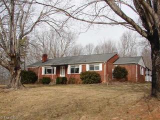 6796 High Pine Church Rd, Asheboro, NC 27205-8526