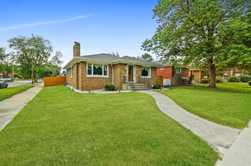 1031 Wentworth Ave, Calumet City, IL 60409-5329