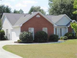 35 Lone Oak Ct, Porterdale, GA 30014-1969