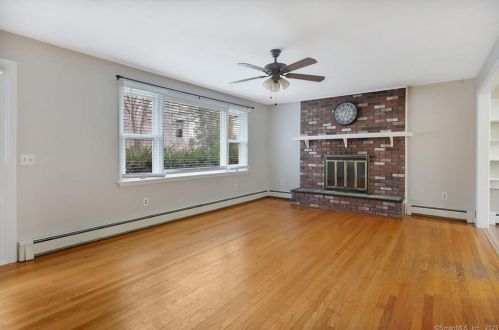 37 Victoria Dr, Colchester CT  06415-2319 exterior