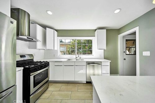238 Nutwood St, Anaheim CA  92804-2533 exterior