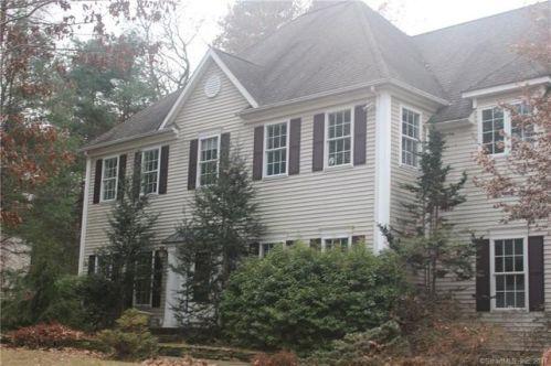 60 Bear Run, Woodbury, CT 06798-3334