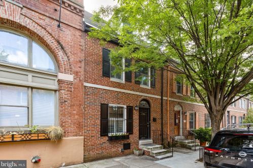 1726 Lombard St, Philadelphia PA  19147-1531 exterior