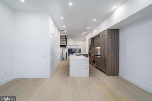 123 23 St, Philadelphia PA 19121-1329 exterior