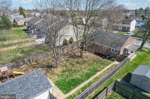 667 Hartman Ave, Hanover, PA 17331-3734