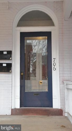 706 Lime St, Lancaster PA  17602-4520 exterior