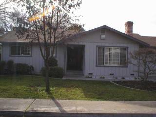 1002 Fairmont Ave, Modesto, CA 95350-6045