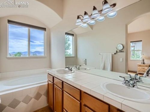 784 Saber Crk Dr, Woodmoor CO 80132-6060 exterior