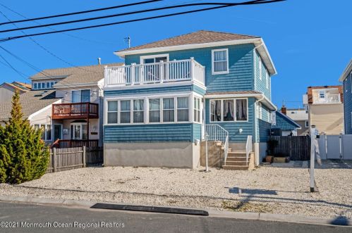 105 Bryn Mawr Ave, Lavallette, NJ 08735-2007
