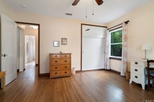 6110 Palm Ave, Riverside CA  92506-2022 exterior