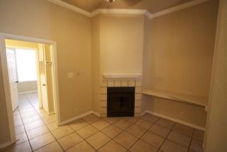 2814 Nueces St, Austin TX  78705-3757 exterior