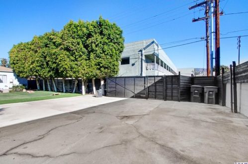 230 Winchester Ave, Glendale CA  91201-1219 exterior