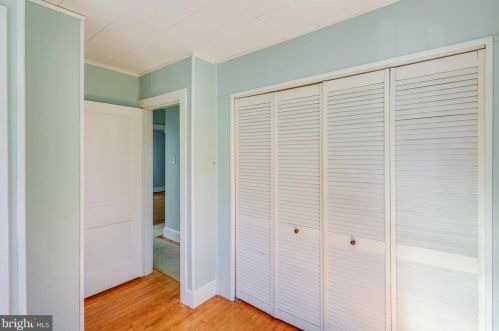 6 Evergreen Ln, Tavistock NJ 08033-1201 exterior