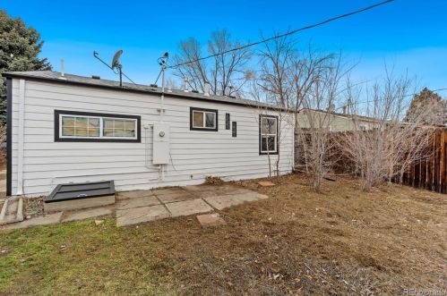 1220 Knox Ct, Denver CO  80219-3928 exterior