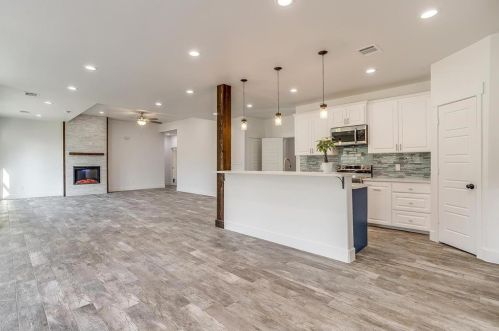 209 Lochness Ln, Fort Worth TX  76126-3212 exterior